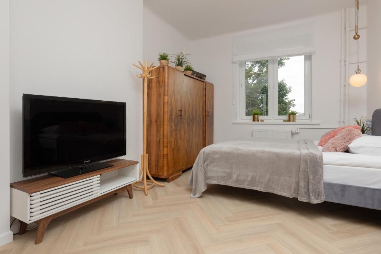 Art Deco Old Town By Renters Appartement