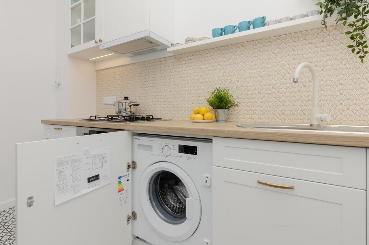 Art Deco Old Town By Renters Appartement *